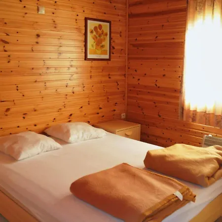 Dom wakacyjny Peaceful In With Sauna