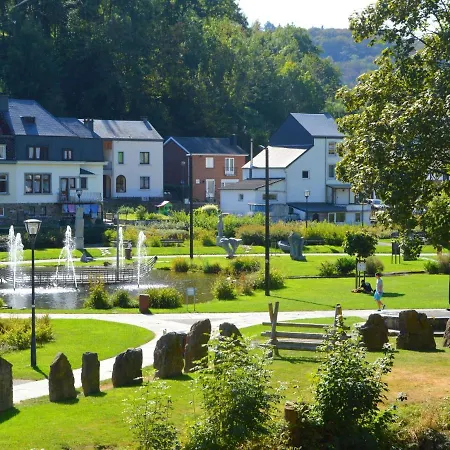 Dom wakacyjny Peaceful In With Sauna La-Roche-en-Ardenne